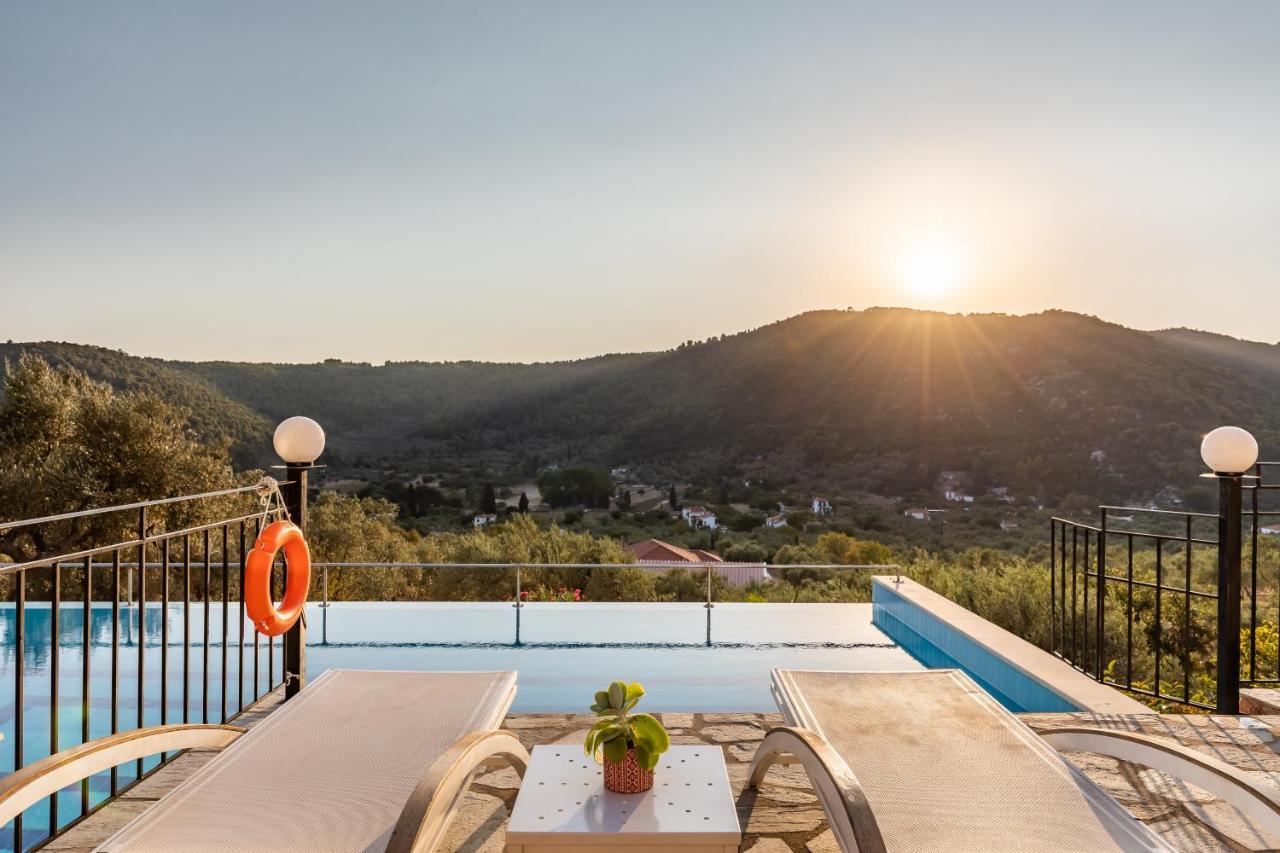Villa Peparethos Stafylos Bagian luar foto